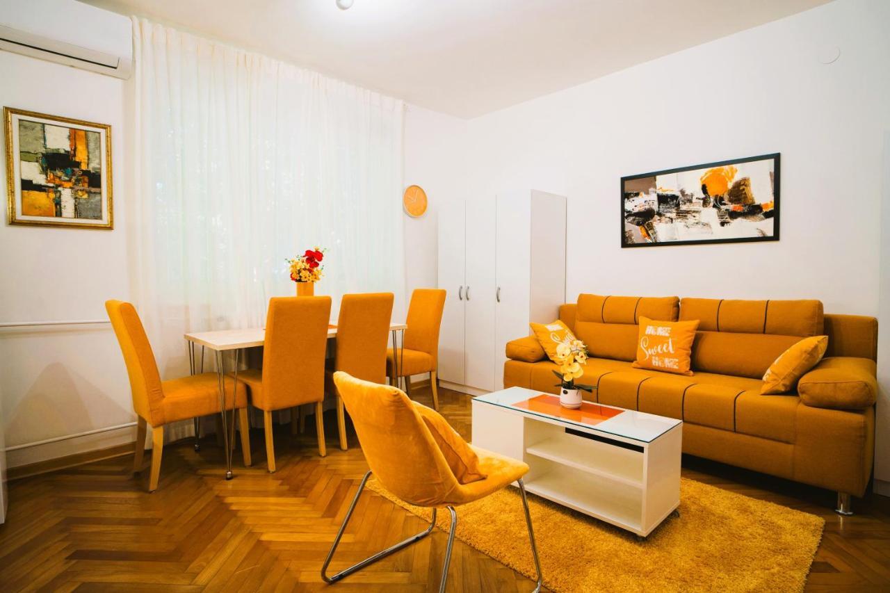 Golden Place Belgrade Exterior photo