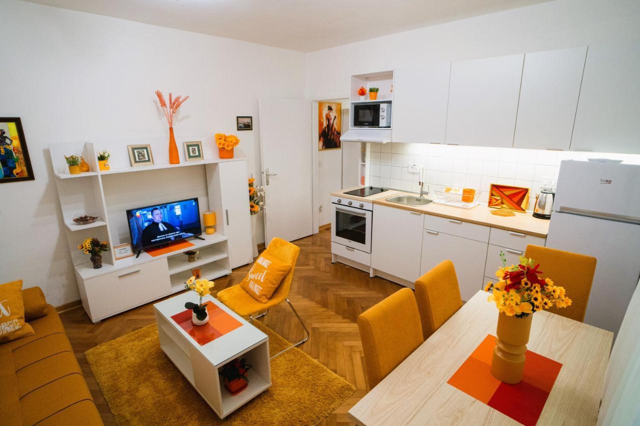 Golden Place Belgrade Exterior photo