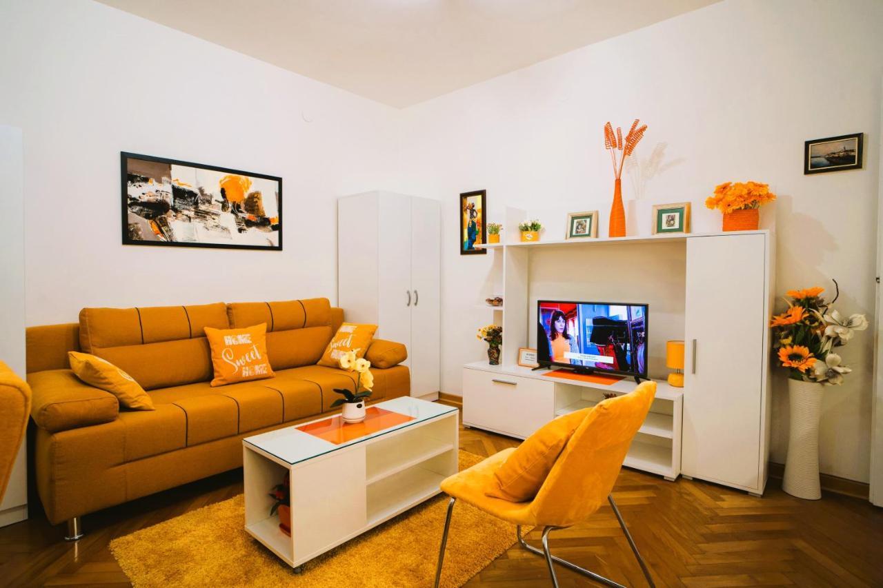 Golden Place Belgrade Exterior photo